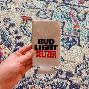 NWOT ✨ Bud Light Seltzer Slim Can Koozie ❤️
